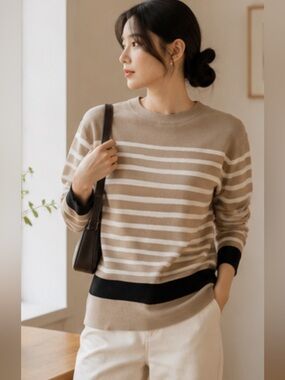Beige Striped Crewneck knit